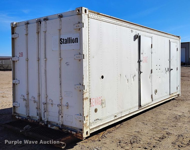 image for item DT0938 Portable restroom