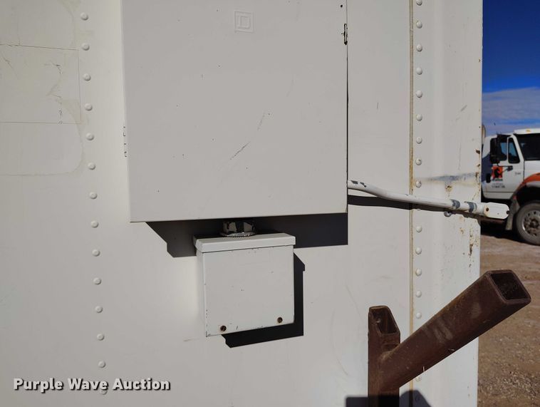 image for item DT0938 Portable restroom