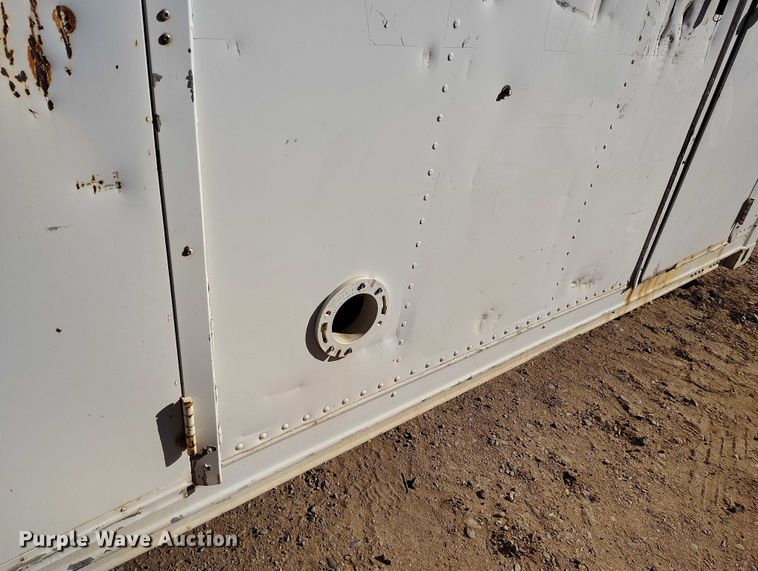 image for item DT0938 Portable restroom