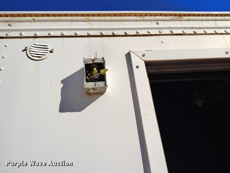 image for item DT0938 Portable restroom