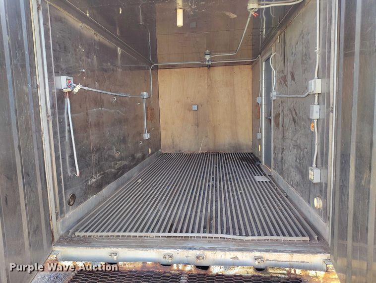 image for item DT0938 Portable restroom