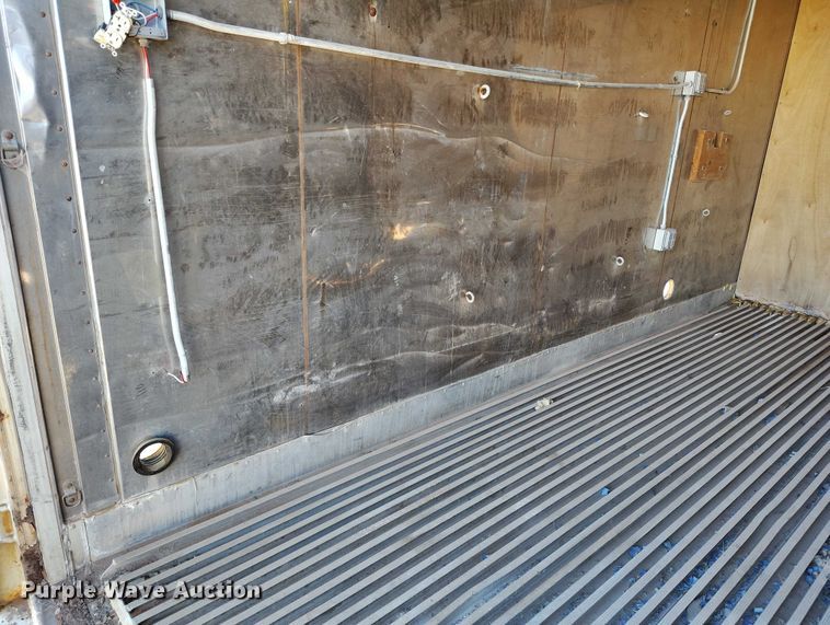 image for item DT0938 Portable restroom