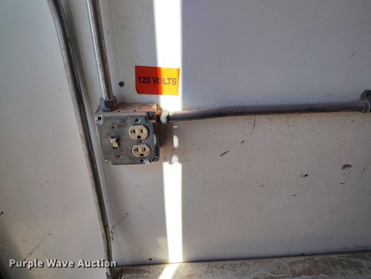 image for item DT0938 Portable restroom