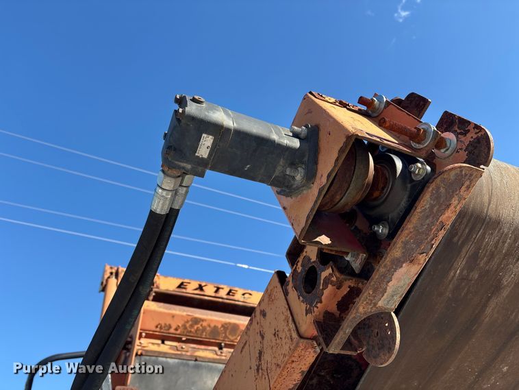 image for item DT2839 2006 Extec S4 screening plant