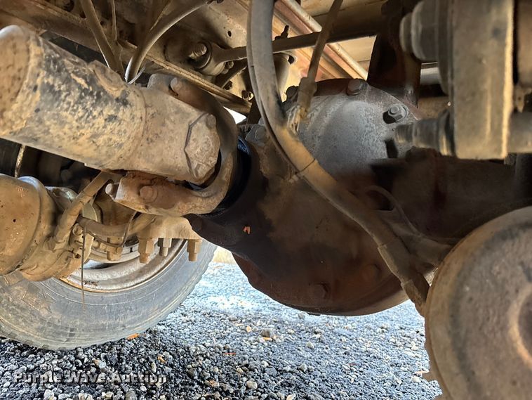 image for item DU0257 2000 Peterbilt 378 grapple crane truck