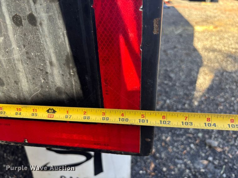 image for item DU0257 2000 Peterbilt 378 grapple crane truck