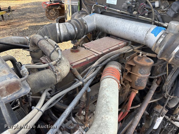 image for item DU0257 2000 Peterbilt 378 grapple crane truck