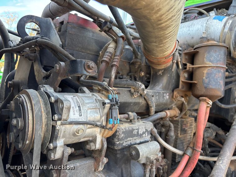 image for item DU0257 2000 Peterbilt 378 grapple crane truck