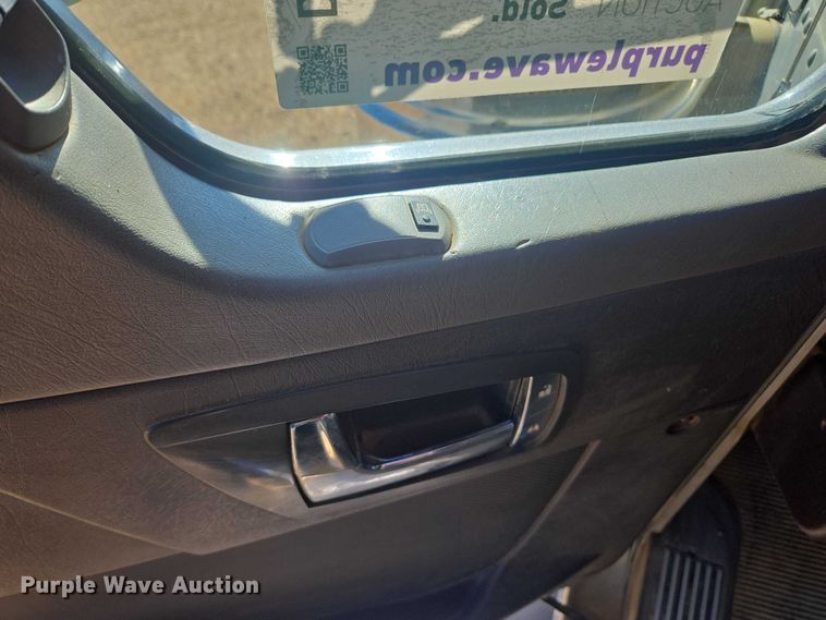 image for item DU2695 2015 Kenworth T800 dump truck