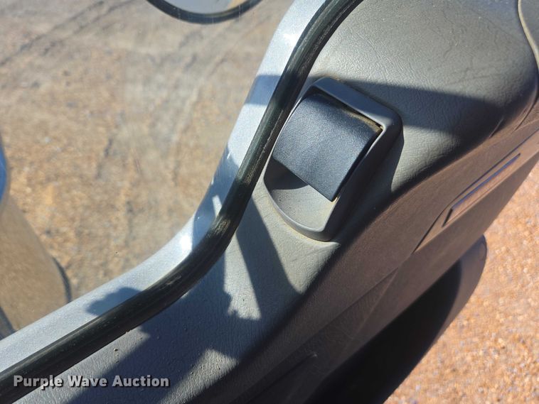 image for item DU2695 2015 Kenworth T800 dump truck