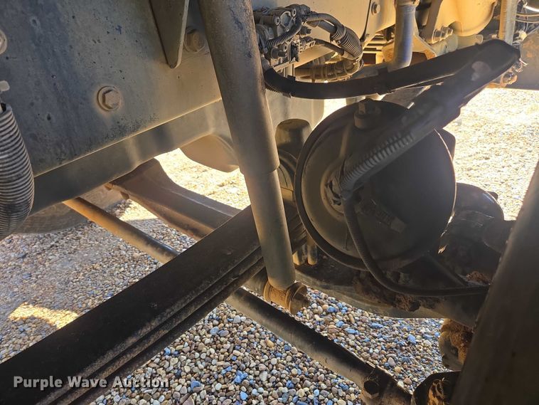 image for item DU2695 2015 Kenworth T800 dump truck