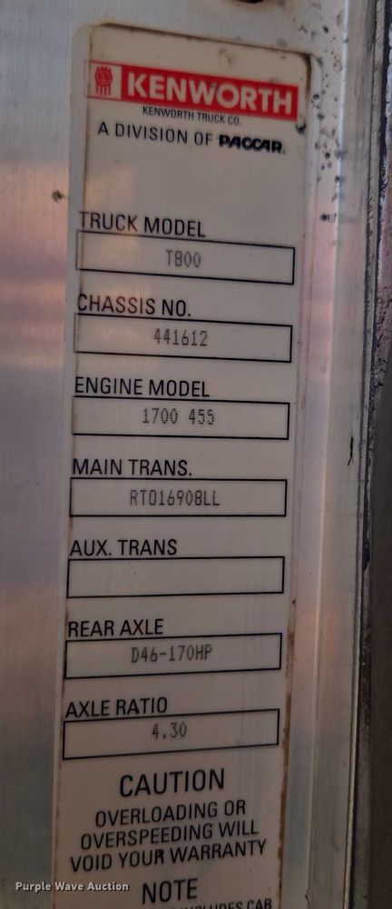 image for item DU2695 2015 Kenworth T800 dump truck