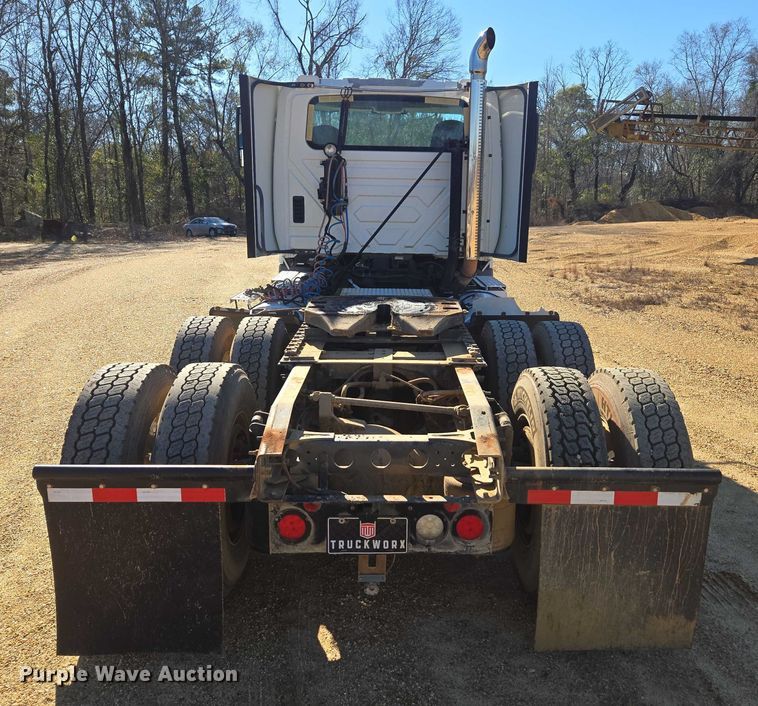 image for item DU2696 2014 International Prostar+ 122 semi truck