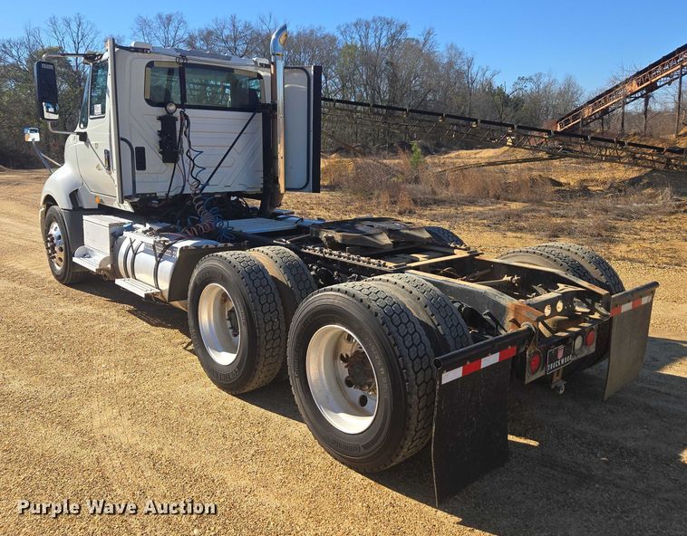 image for item DU2696 2014 International Prostar+ 122 semi truck