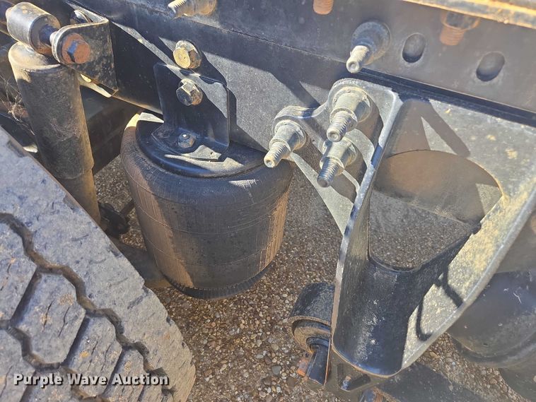 image for item DU2696 2014 International Prostar+ 122 semi truck