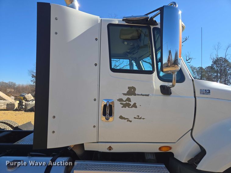 image for item DU2696 2014 International Prostar+ 122 semi truck