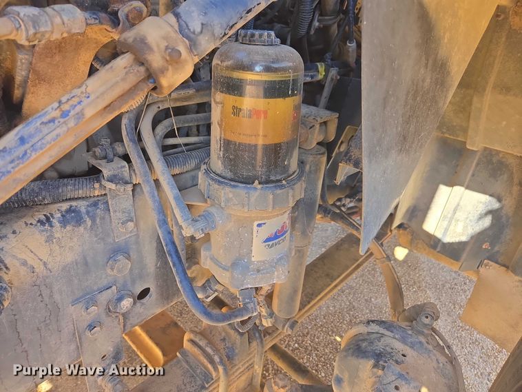 image for item DU2696 2014 International Prostar+ 122 semi truck