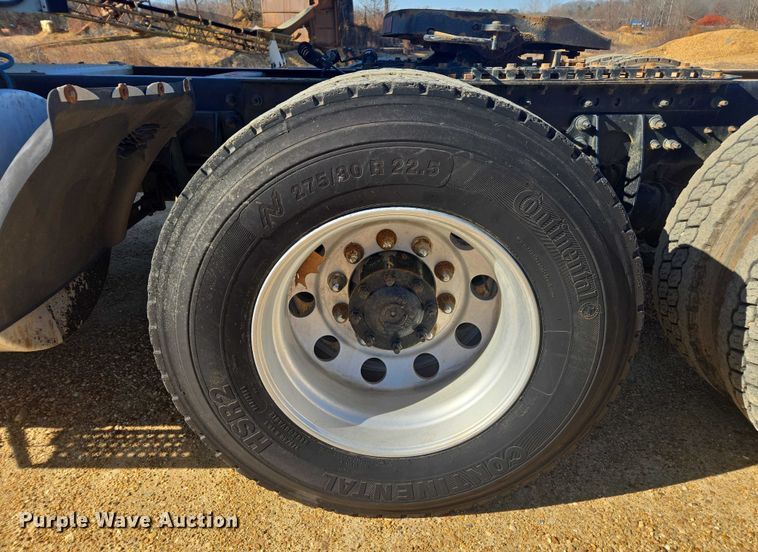 image for item DU2696 2014 International Prostar+ 122 semi truck