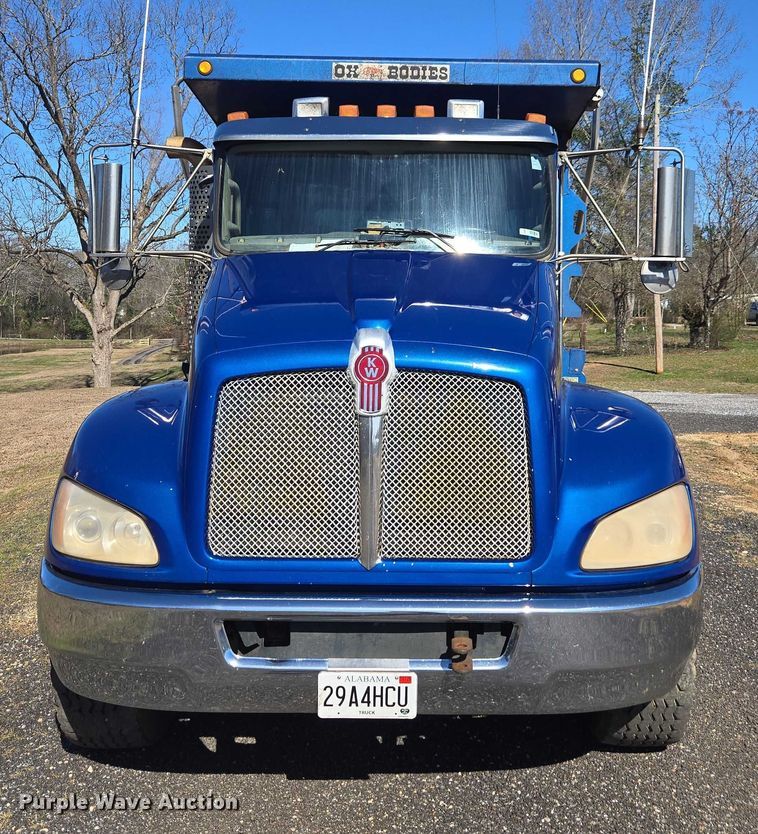 image for item DU2698 2017 Kenworth T370 dump truck