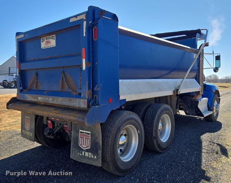 image for item DU2698 2017 Kenworth T370 dump truck