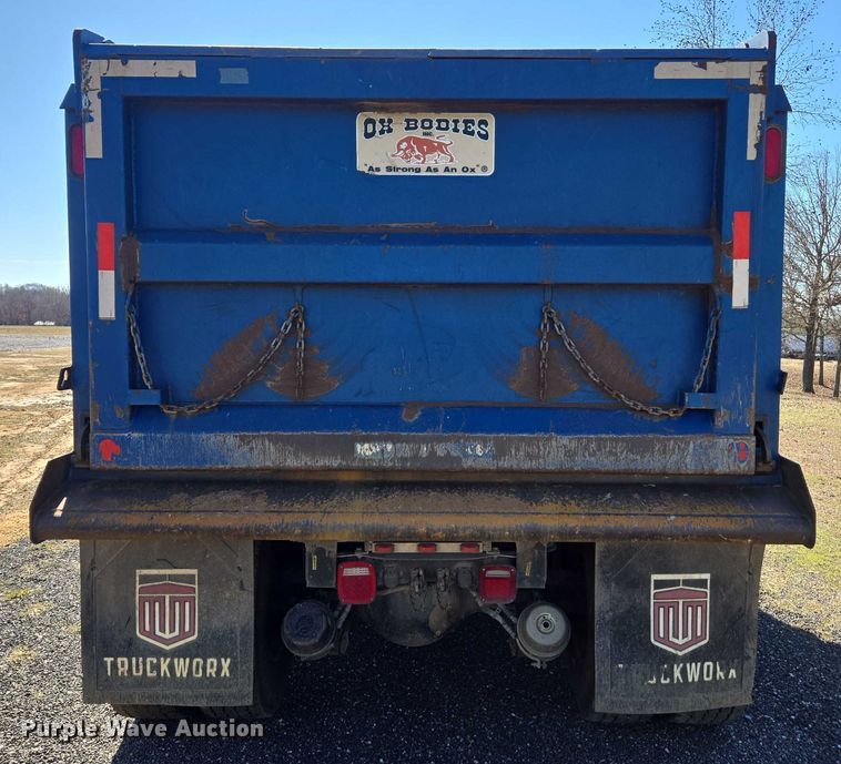 image for item DU2698 2017 Kenworth T370 dump truck