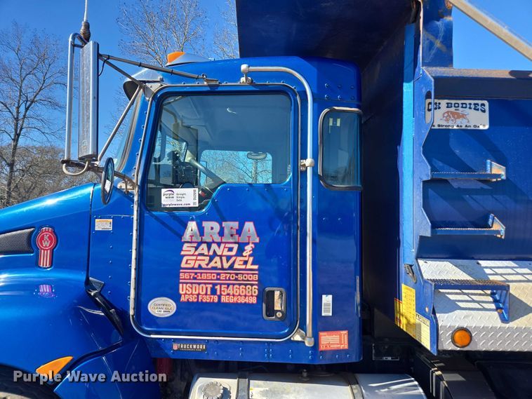 image for item DU2698 2017 Kenworth T370 dump truck