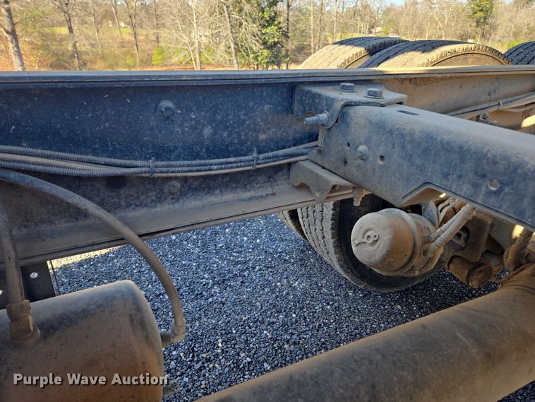 image for item DU2698 2017 Kenworth T370 dump truck