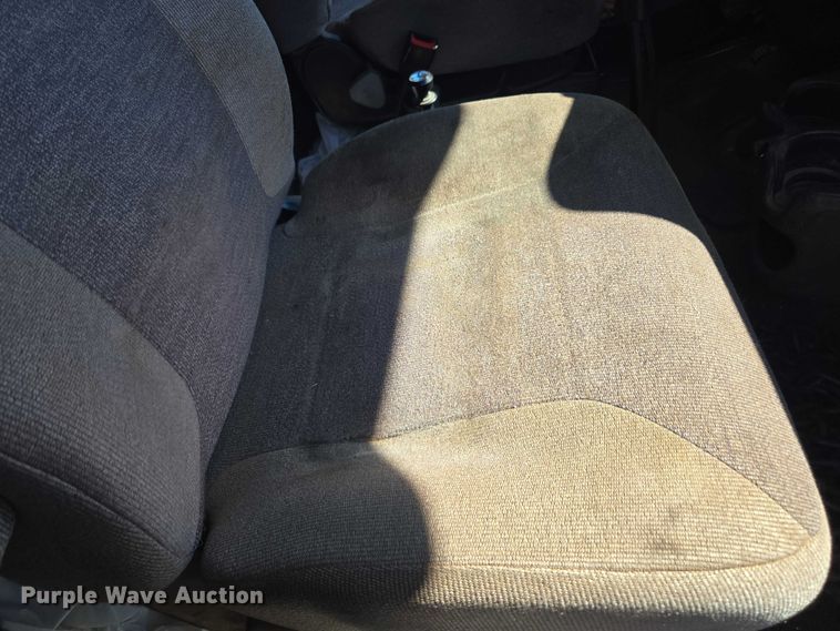 image for item DU2698 2017 Kenworth T370 dump truck