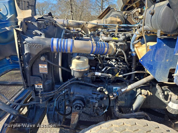 image for item DU2698 2017 Kenworth T370 dump truck