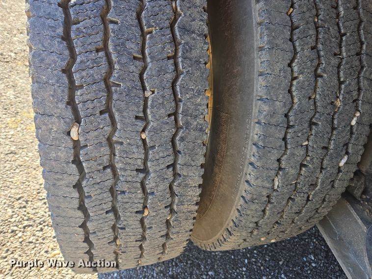 image for item DU2698 2017 Kenworth T370 dump truck