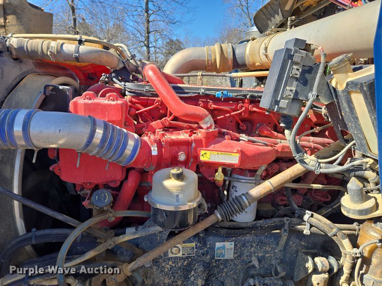 image for item DU2699 2017 Kenworth T800 dump truck