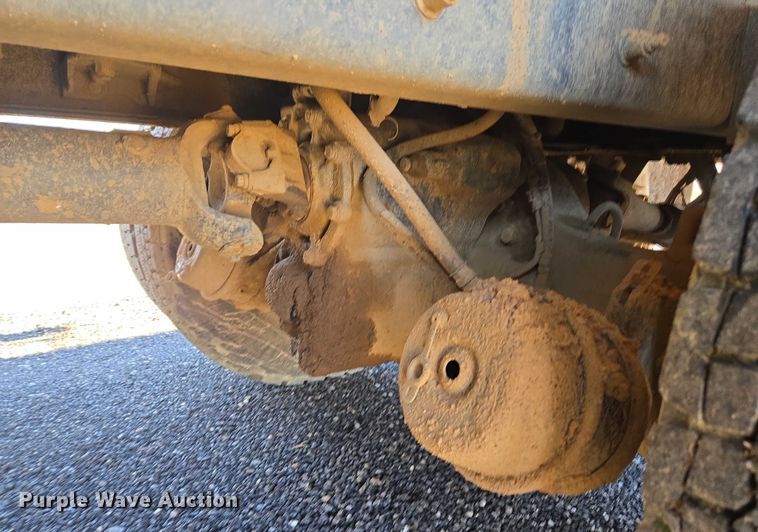 image for item DU2699 2017 Kenworth T800 dump truck