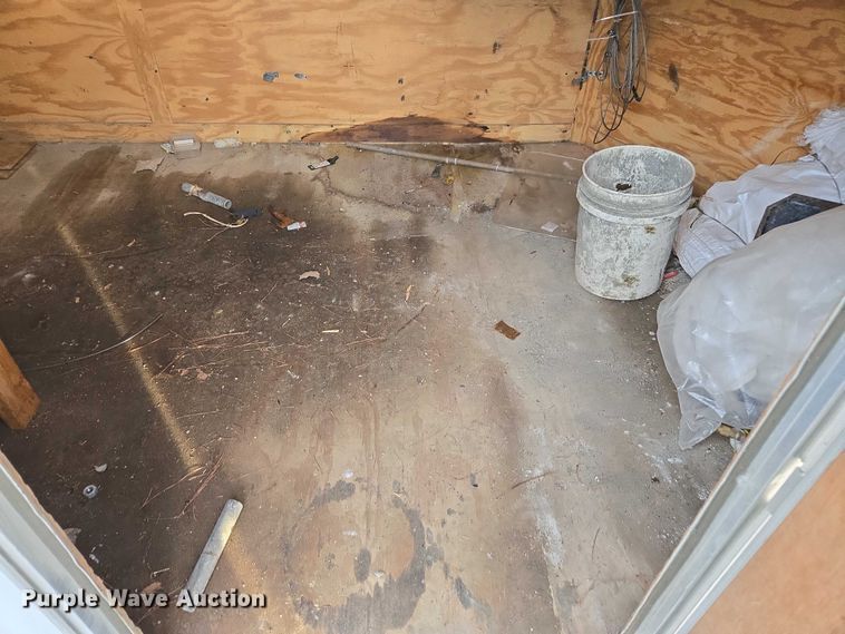 image for item DU2705 2014 Victory Trailers  enclosed cargo trailer