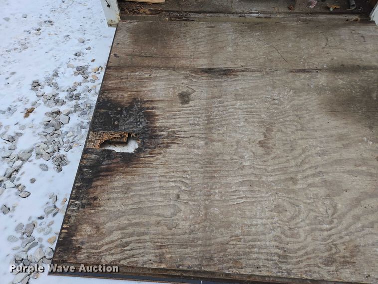 image for item DU2705 2014 Victory Trailers  enclosed cargo trailer