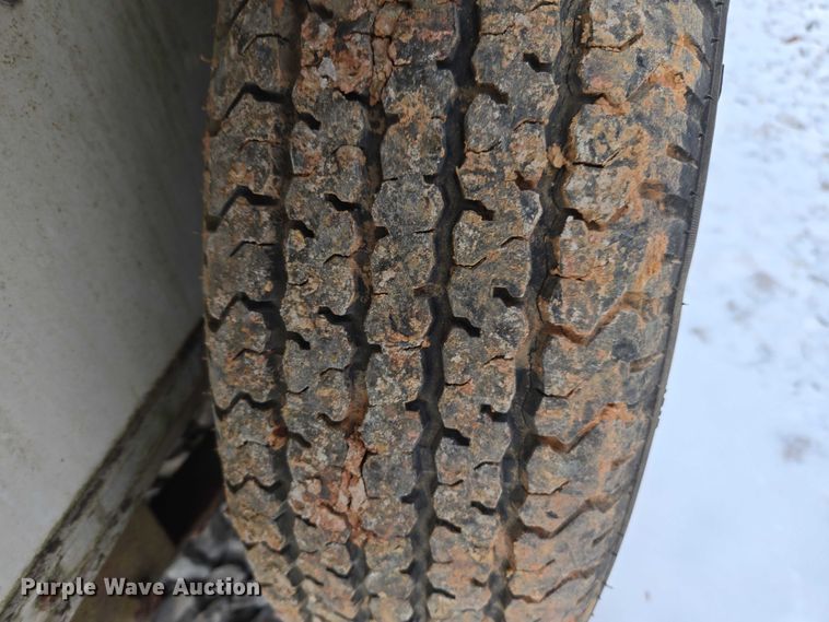 image for item DU2705 2014 Victory Trailers  enclosed cargo trailer