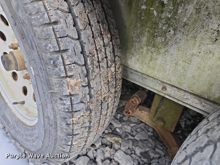 image for item DU2705 2014 Victory Trailers  enclosed cargo trailer