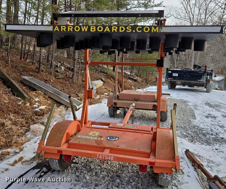 image for item DU2706 (2) arrow board trailers