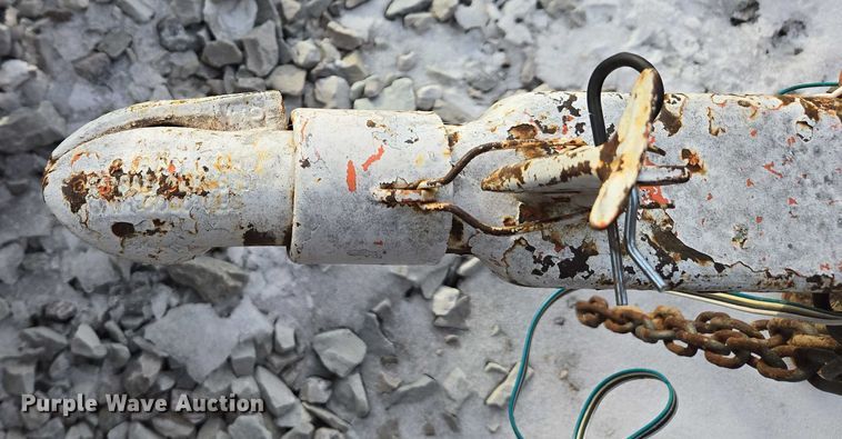 image for item DU2706 (2) arrow board trailers