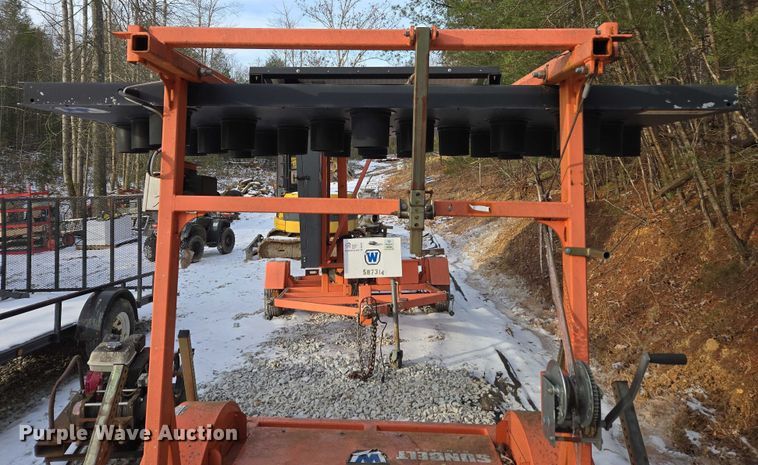 image for item DU2706 (2) arrow board trailers