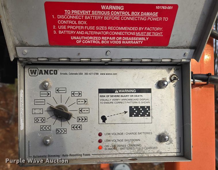 image for item DU2706 (2) arrow board trailers