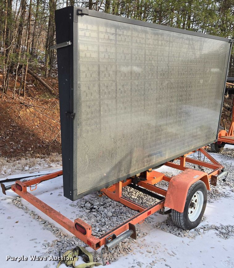 image for item DU2707 2014 Wanco message board trailer