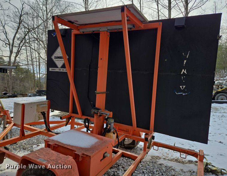 image for item DU2707 2014 Wanco message board trailer