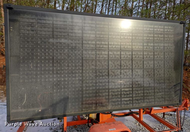 image for item DU2707 2014 Wanco message board trailer