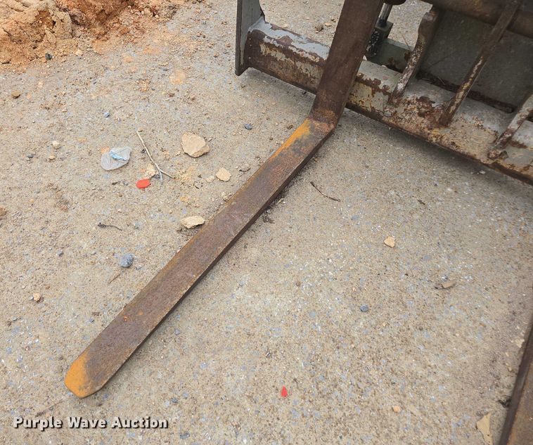 image for item DU2710 2014 Genie GTH 844 telehandler