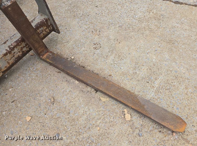 image for item DU2710 2014 Genie GTH 844 telehandler