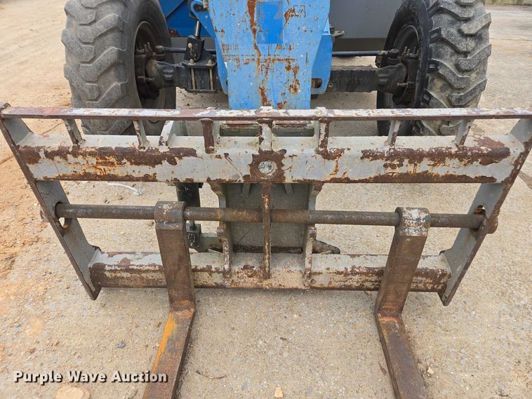 image for item DU2710 2014 Genie GTH 844 telehandler