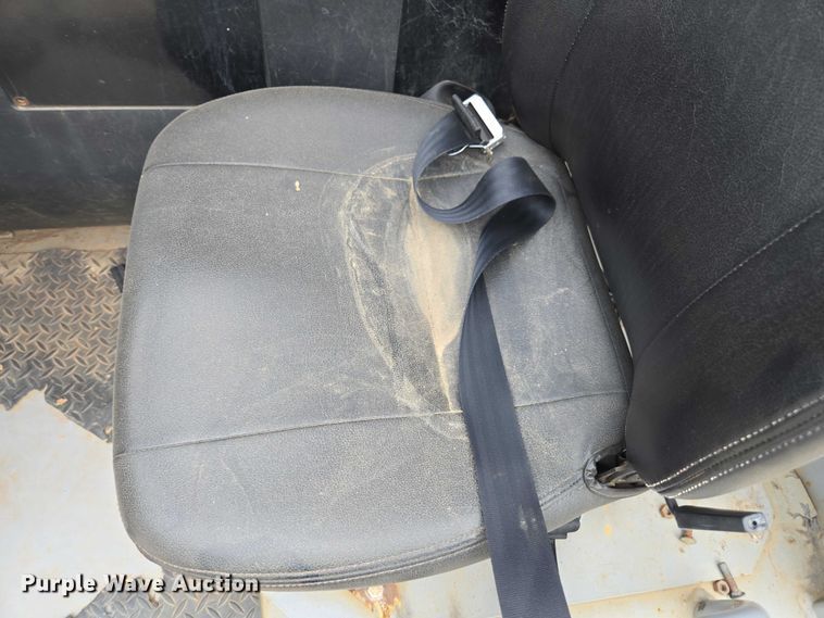 image for item DU2710 2014 Genie GTH 844 telehandler