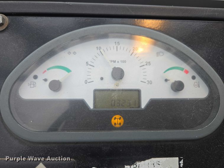 image for item DU2710 2014 Genie GTH 844 telehandler