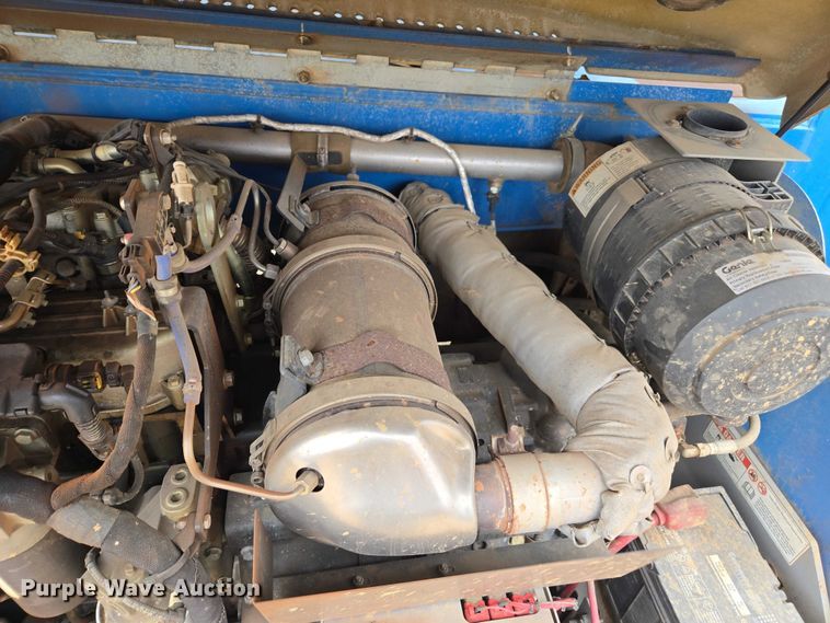 image for item DU2710 2014 Genie GTH 844 telehandler