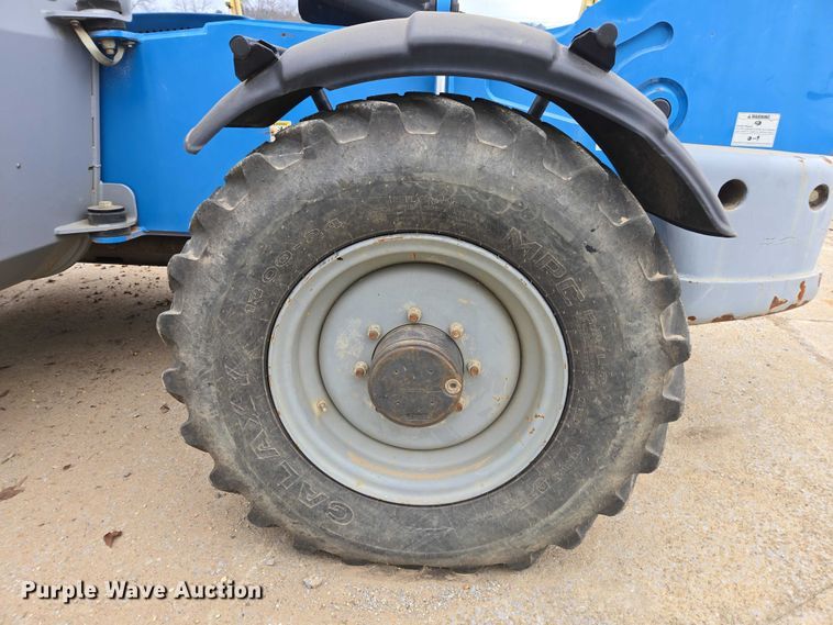 image for item DU2710 2014 Genie GTH 844 telehandler